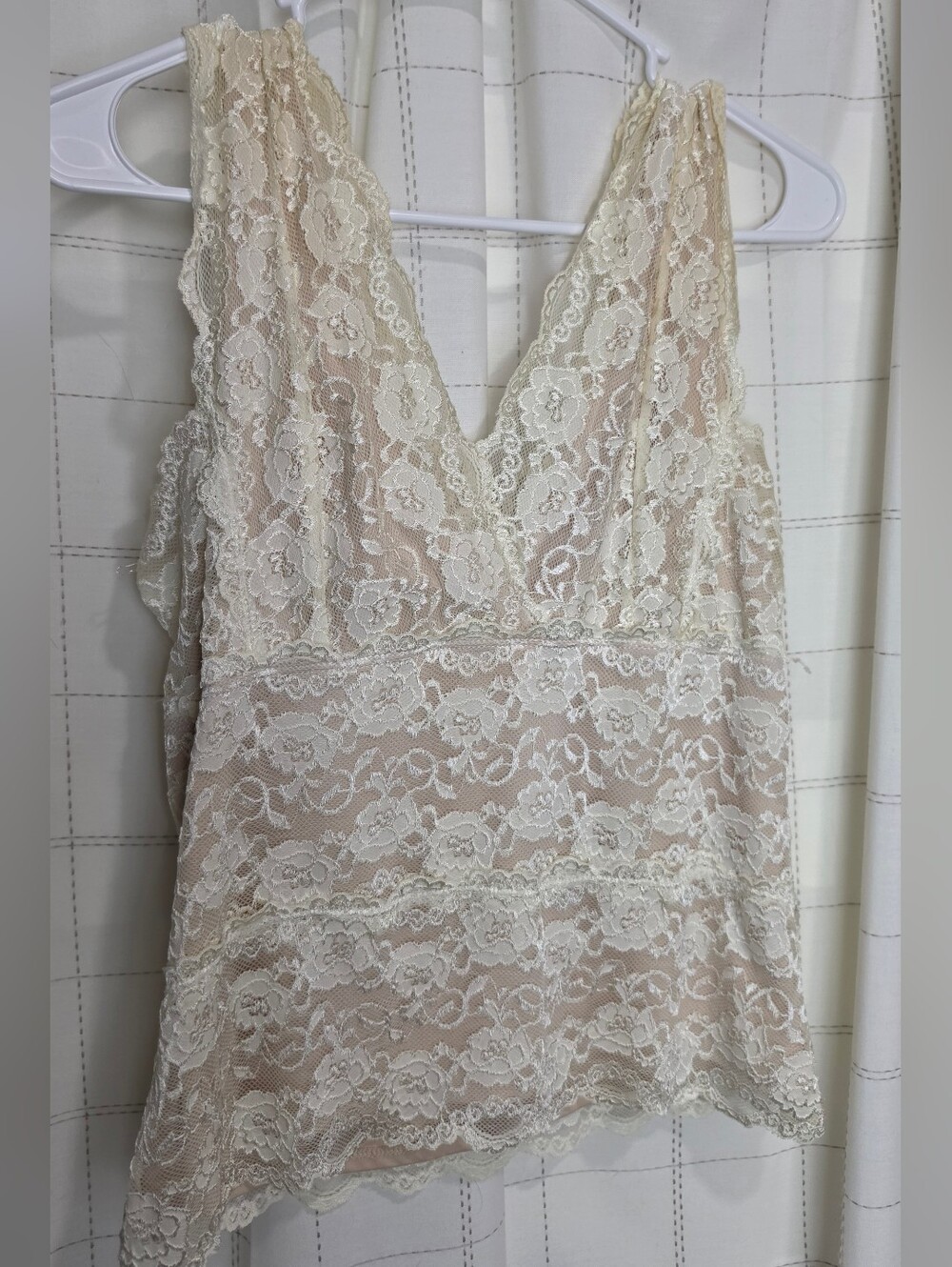 George Lace V Tank - Picture 2 of 3